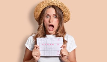 Ciclo mestruale e skincare: cosa cambia ogni settimana