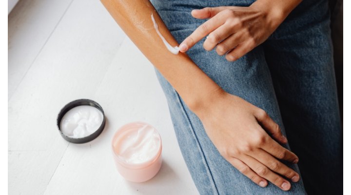 Come mantenere la pelle idratata anche con il freddo Come mantenere la pelle idratata anche con il freddo