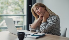 Stanchezza da rientro: come resettare il ritmo sonno-veglia con i giusti nutrienti